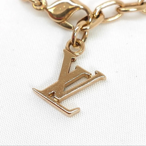 Gorgeous Louis Vuitton Luxury Bracelet - Picture 6 of 6